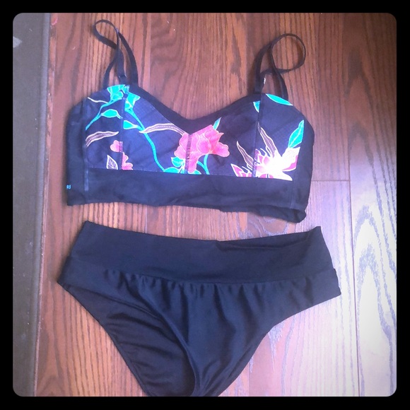 Hapari Other - Hapari two women’s piece bathing suit